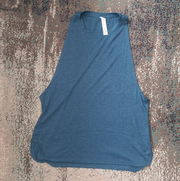 Work Out tank top racerback and exaggerated armholes - Blue color - Size Medium - Picture 4 of 15